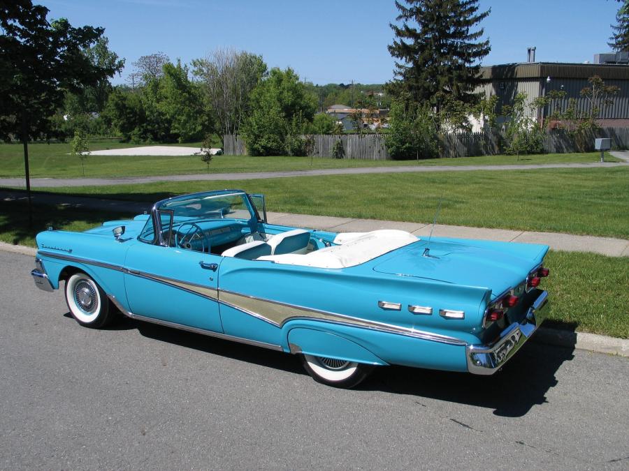  Ford Fairlane 500 Sunliner Convertible 1958 года  (фото 5 из 5)